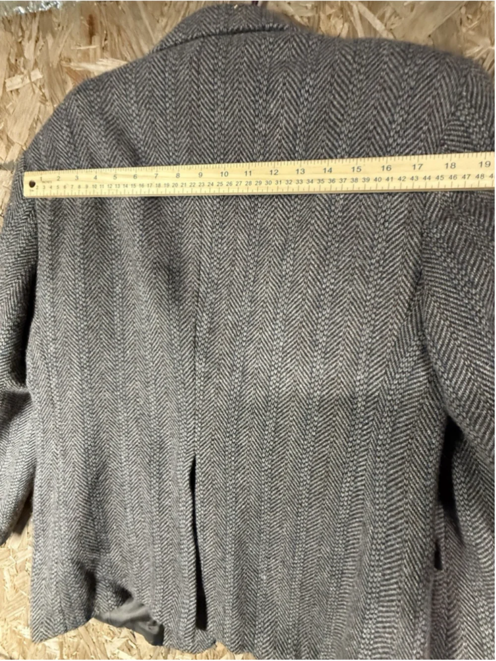 Vintage 100% Wool Herringbone Tweed Blazer 42S Academia Ivy Preppy Sport Coat